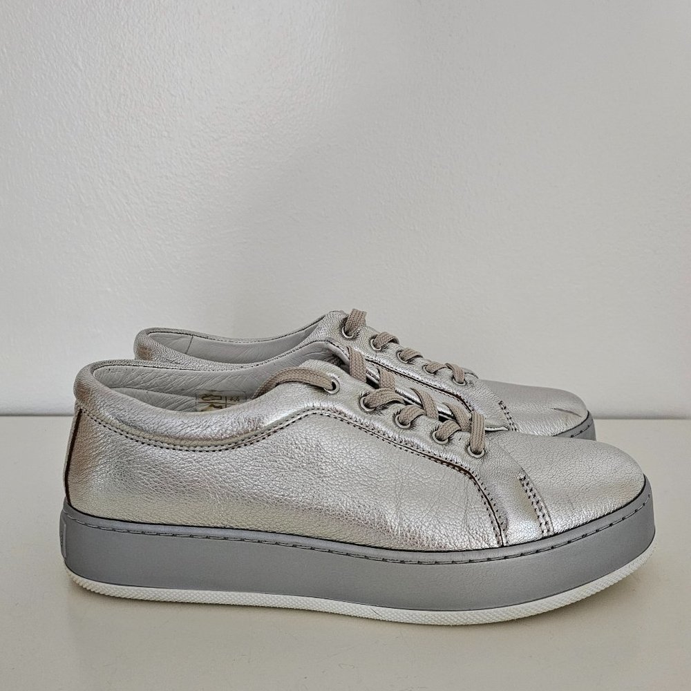 MaxMara/Max Mara silver metallic sneakers size Eur 38